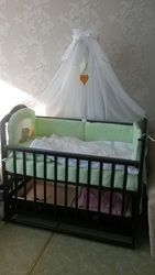 Кроватка детская,  укомплектованная (от 0 до 3 лет) Торг уместен!
